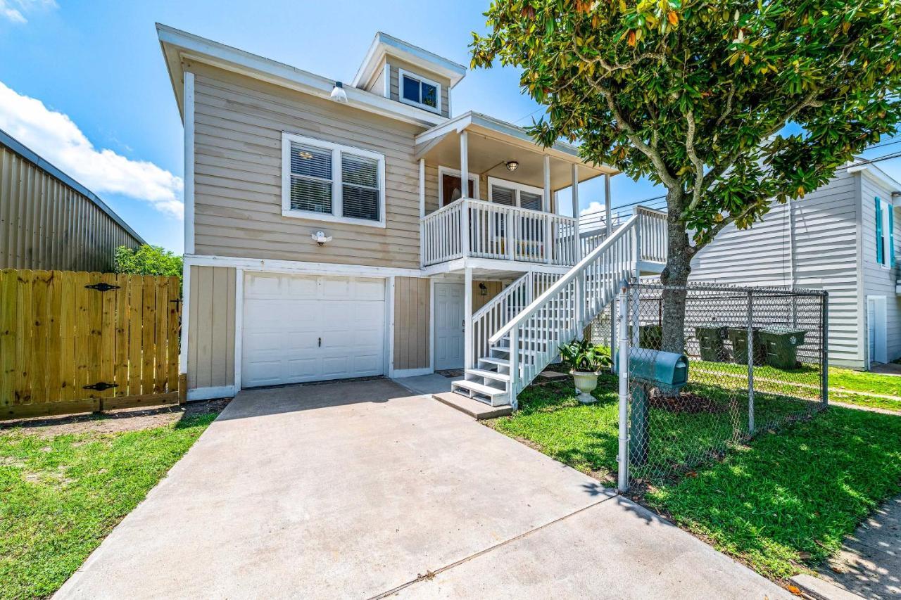 Galveston Home About 1 Mi To Pier, Fishing, And Beaches Exterior photo