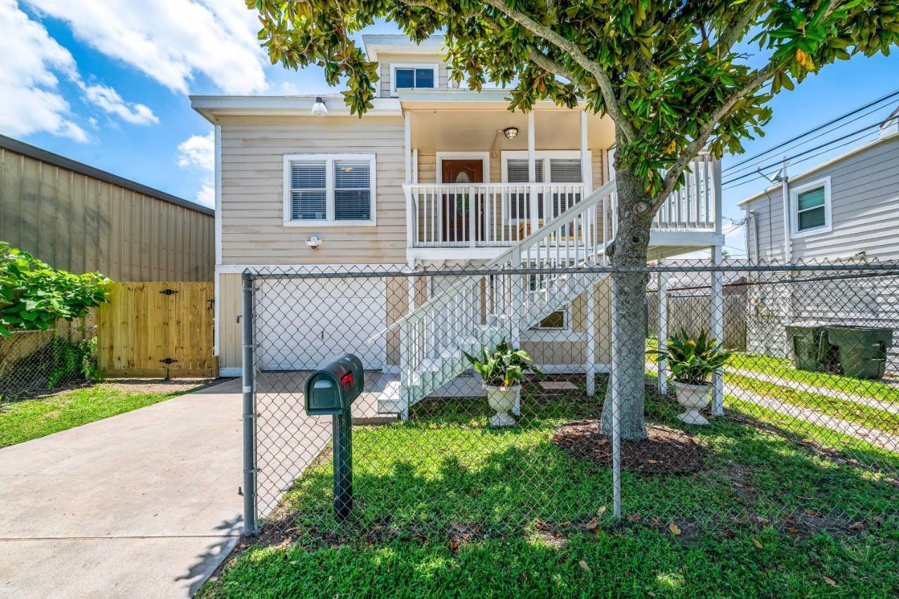 Galveston Home About 1 Mi To Pier, Fishing, And Beaches Exterior photo